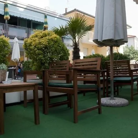 Szálloda Expo Fiera Beach Jasmine 3*